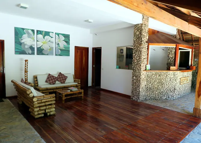 Tepanee Resort 3*