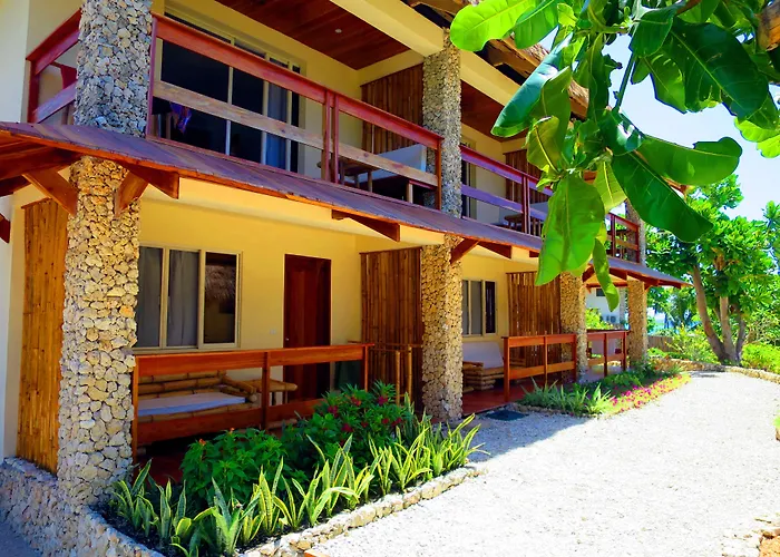 Tepanee Resort 3*